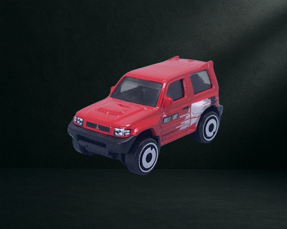 Hot Wheels Mitsubishi Pajero Evo (Red)